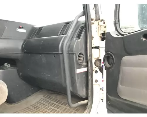 Volvo VNL Body, Misc. Parts
