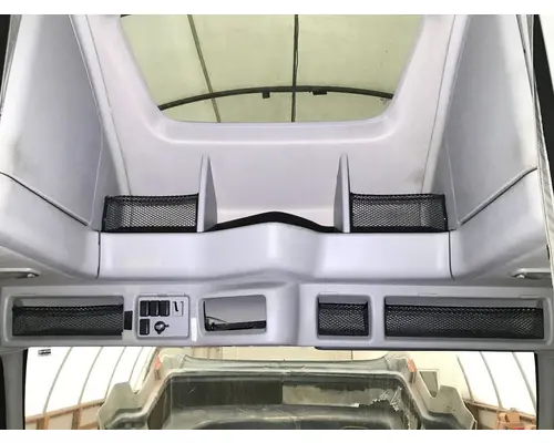 Volvo VNL Body, Misc. Parts