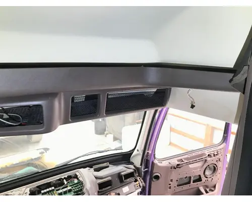 Volvo VNL Body, Misc. Parts