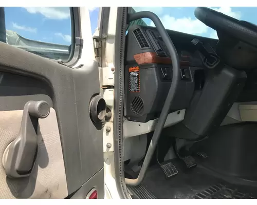 Volvo VNL Body, Misc. Parts