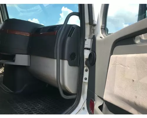 Volvo VNL Body, Misc. Parts
