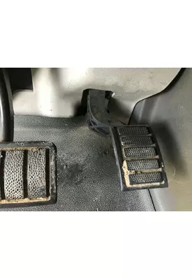 Volvo VNL Body, Misc. Parts