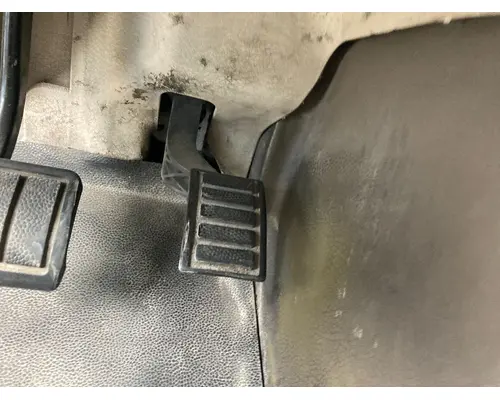 Volvo VNL Body, Misc. Parts