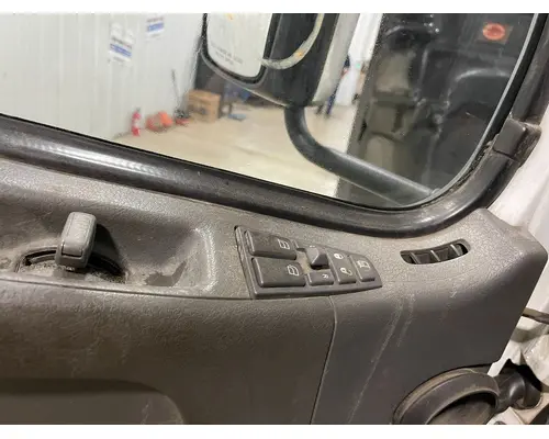 Volvo VNL Body, Misc. Parts