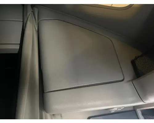 Volvo VNL Body, Misc. Parts