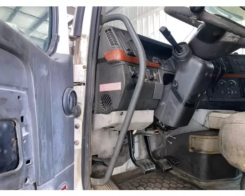 Volvo VNL Body, Misc. Parts