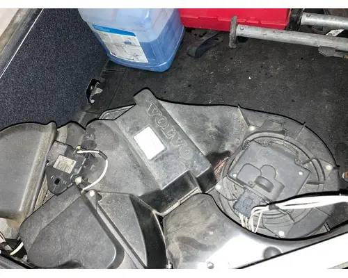 Volvo VNL Body, Misc. Parts