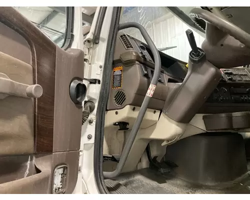Volvo VNL Body, Misc. Parts