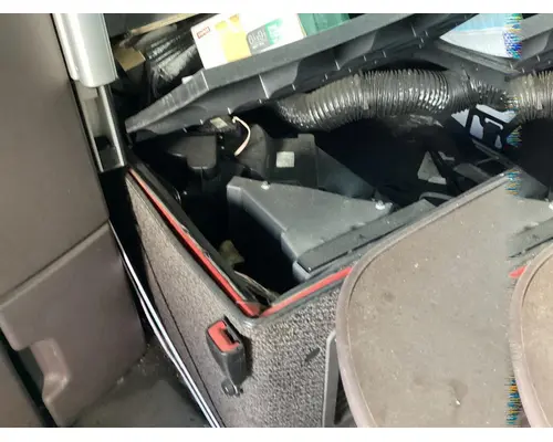 Volvo VNL Body, Misc. Parts