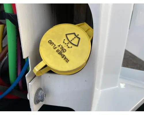 Volvo VNL Body, Misc. Parts