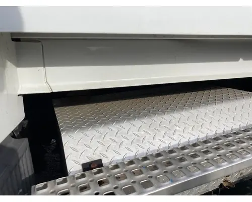 Volvo VNL Body, Misc. Parts