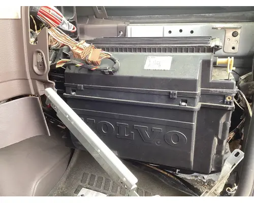 Volvo VNL Body, Misc. Parts