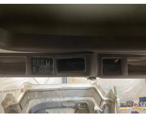 Volvo VNL Body, Misc. Parts