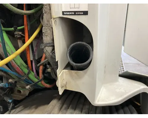 Volvo VNL Body, Misc. Parts