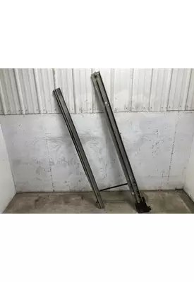 Volvo VNL Bracket, Chassis Fairing