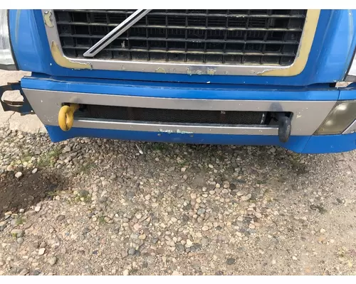 Volvo VNL Bumper Assembly, Front