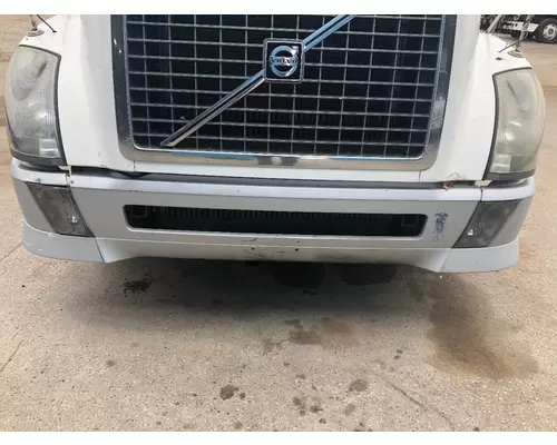Volvo VNL Bumper Assembly, Front