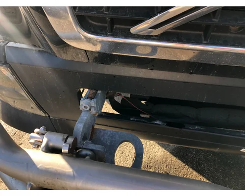 Volvo VNL Bumper Assembly, Front
