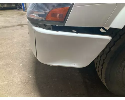 Volvo VNL Bumper Assembly, Front