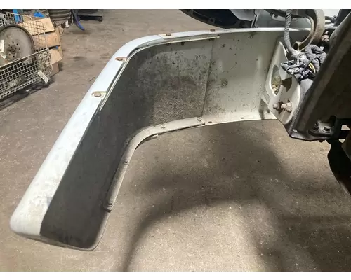 Volvo VNL Bumper Assembly, Front