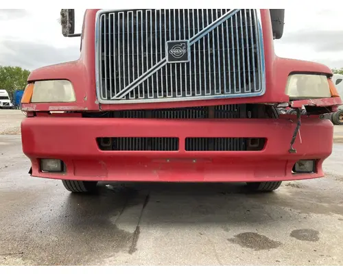 Volvo VNL Bumper Assembly, Front