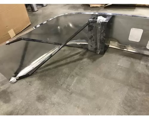 Volvo VNL Bumper Assembly, Front