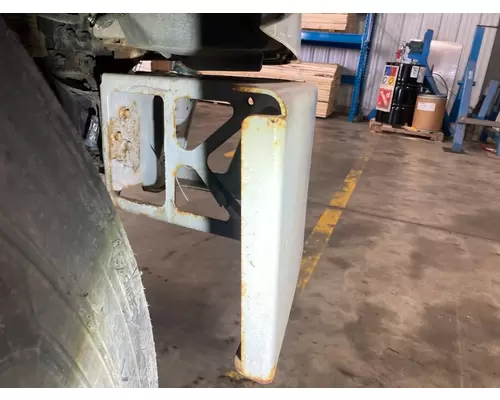 Volvo VNL Bumper Assembly, Front