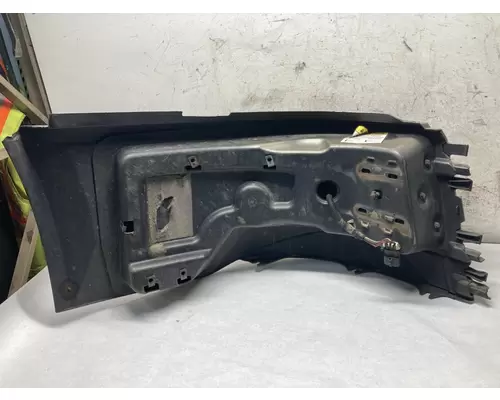 Volvo VNL Bumper Assembly, Front
