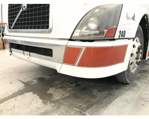 Volvo VNL Bumper Assembly, Front