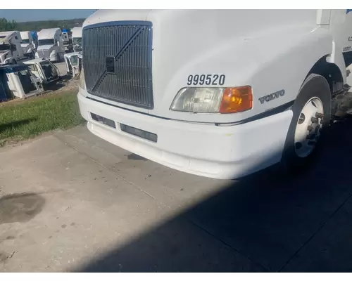 Volvo VNL Bumper Assembly, Front