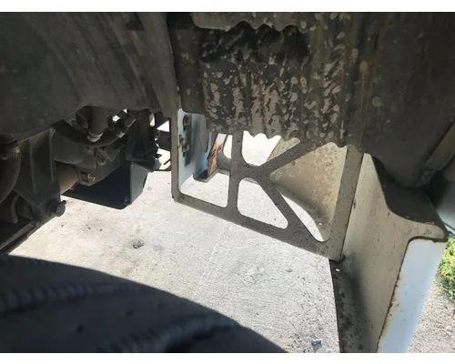 Volvo VNL Bumper Assembly, Front