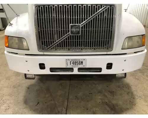 Volvo VNL Bumper Assembly, Front