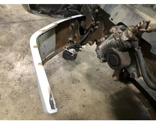 Volvo VNL Bumper Assembly, Front