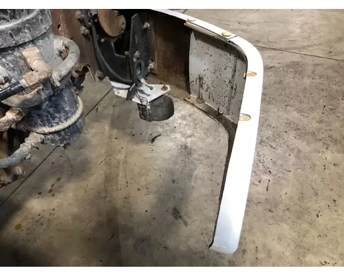 Volvo VNL Bumper Assembly, Front