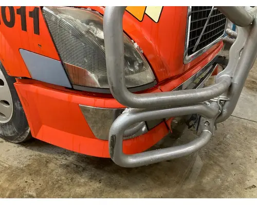Volvo VNL Bumper Assembly, Front