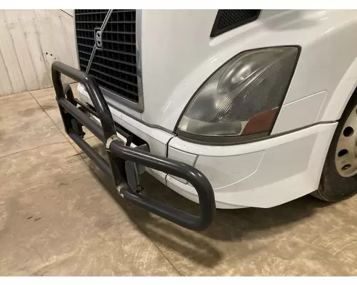 Volvo VNL Bumper Assembly, Front