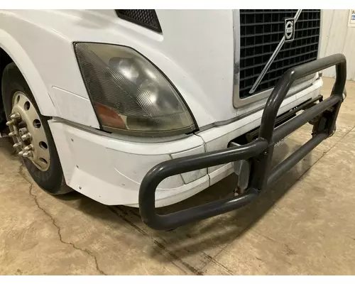 Volvo VNL Bumper Assembly, Front