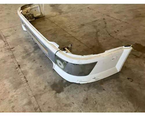 Volvo VNL Bumper Assembly, Front