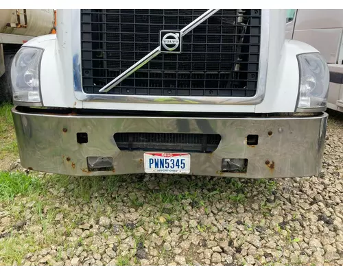 Volvo VNL Bumper Assembly, Front