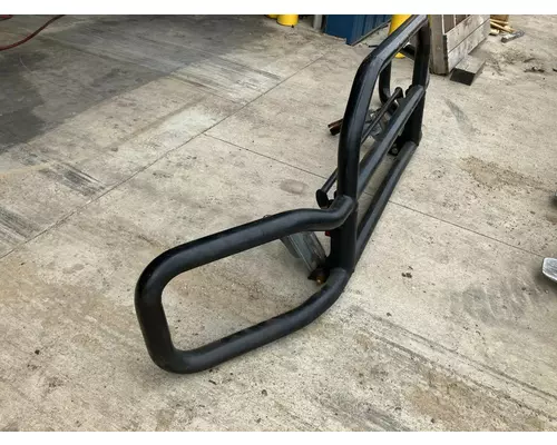 Volvo VNL Bumper Assembly, Front