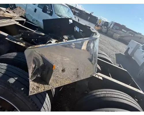 Volvo VNL Bumper Assembly, Front