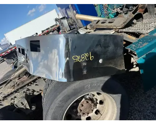 Volvo VNL Bumper Assembly, Front