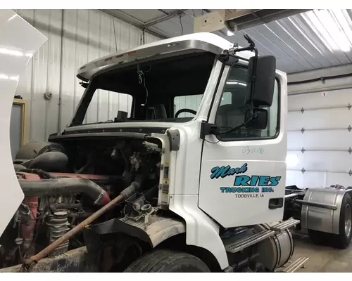 Volvo VNL Cab Assembly