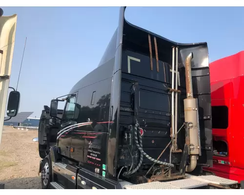 Volvo VNL Cab Assembly