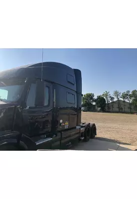 Volvo VNL Cab Assembly