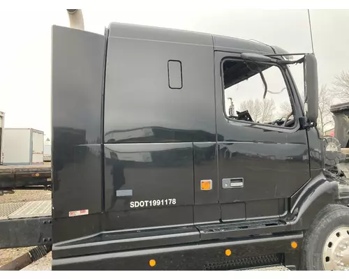 Volvo VNL Cab Assembly