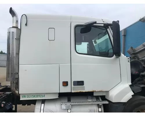 Volvo VNL Cab Assembly