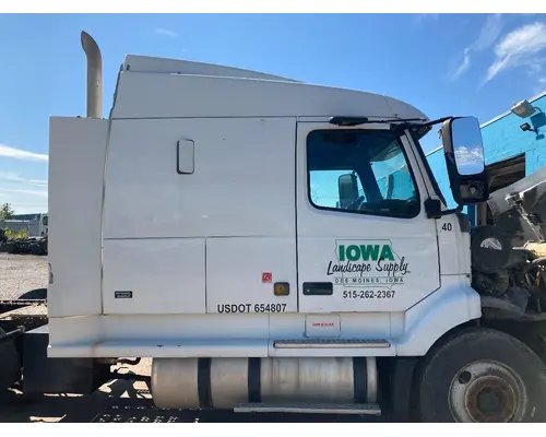 Volvo VNL Cab Assembly