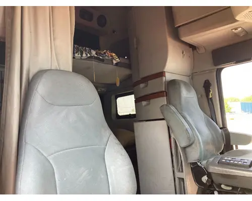 Volvo VNL Cab Assembly