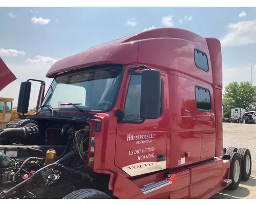 Volvo VNL Cab Assembly